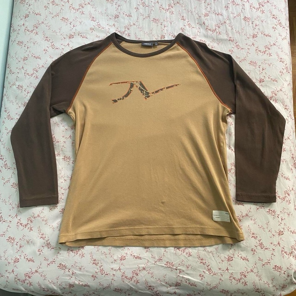 Y2k brown & tan baseball t-shirt with orange contrast stitching